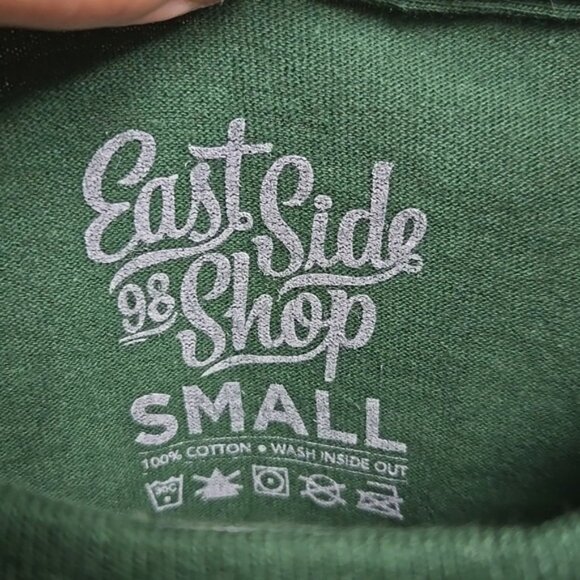 East Side 98 Shop Size S Forest Green Graphic T-Shirt - Picture 6 of 6